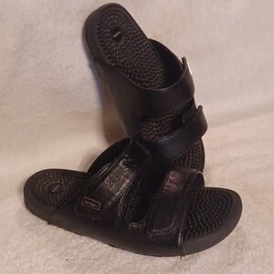 Kenkoh Serenity 2 reflexology massage black sandals slides size 36